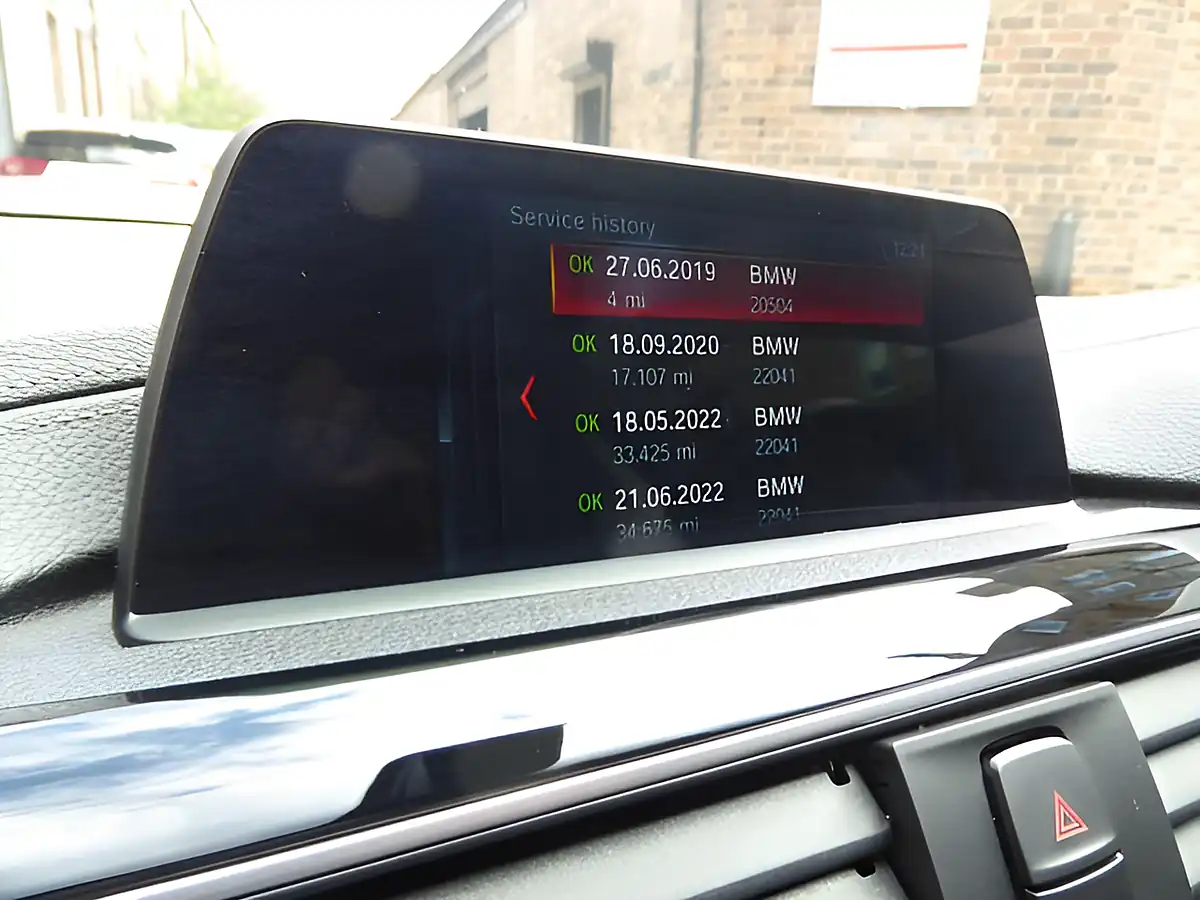 Used 2019 BMW 4 Series Gran Coupe Sport Silver - Interior and Exterior details 13