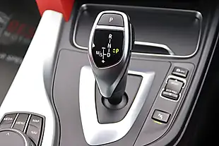 Used 2019 BMW 4 Series M Sport Alpine White - Interior and Exterior details 18