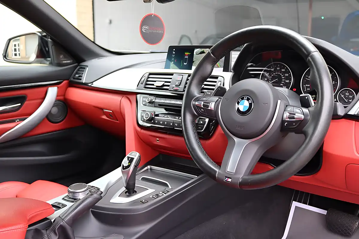 Used 2019 BMW 4 Series M Sport Alpine White - Interior and Exterior details 2