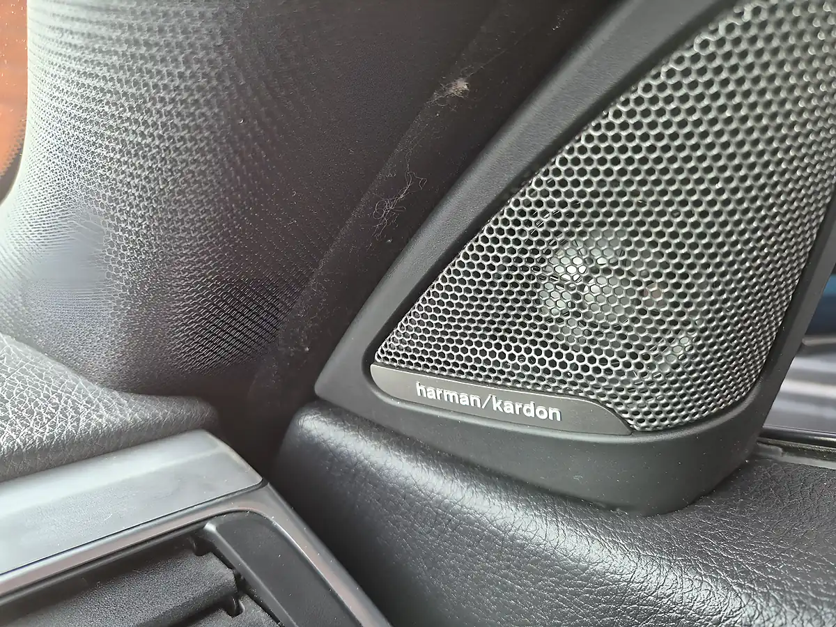 Used 2019 BMW 4 Series M Sport Blue - Interior and Exterior details 12