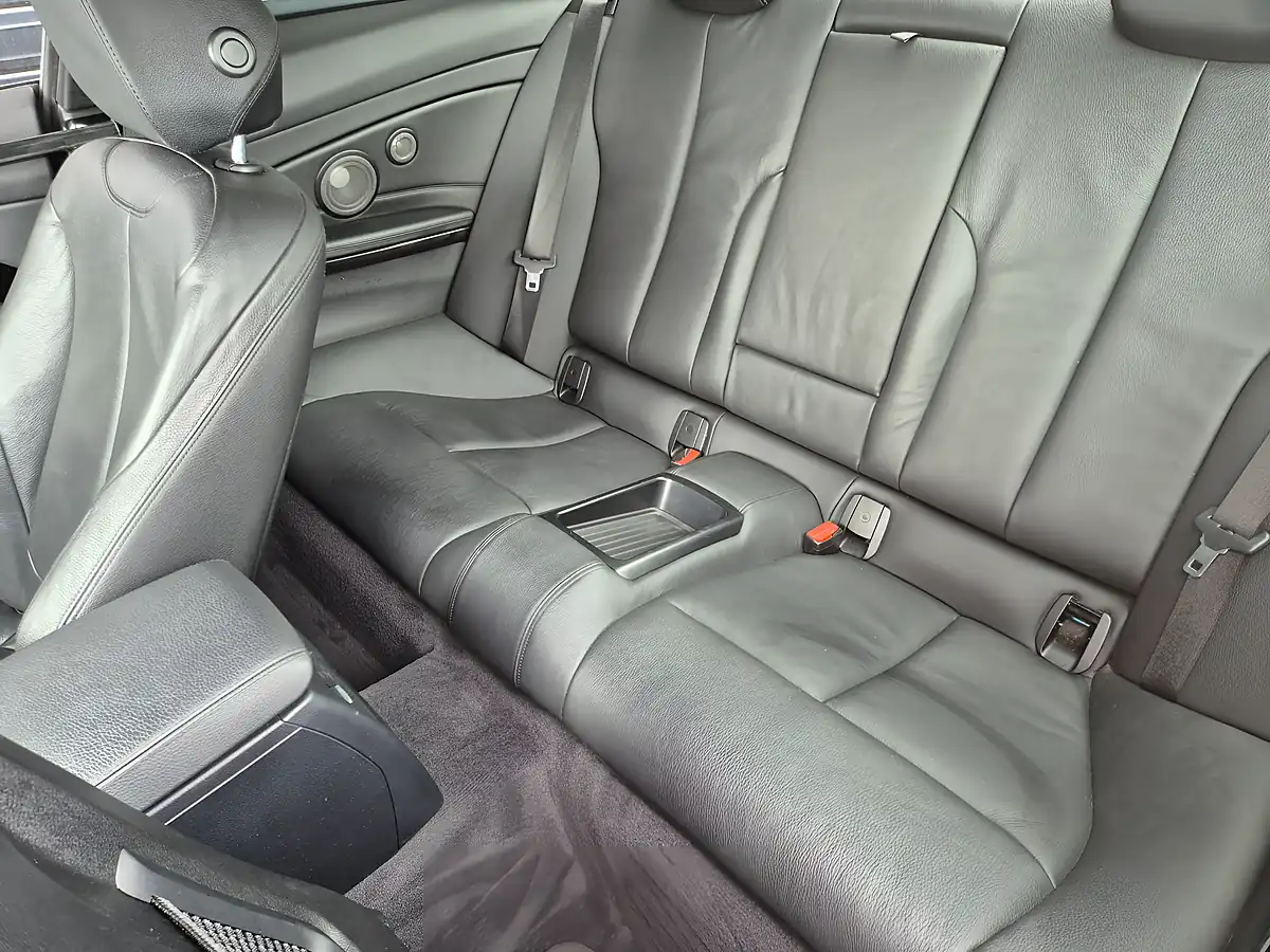 Used 2019 BMW 4 Series M Sport Blue - Interior and Exterior details 9