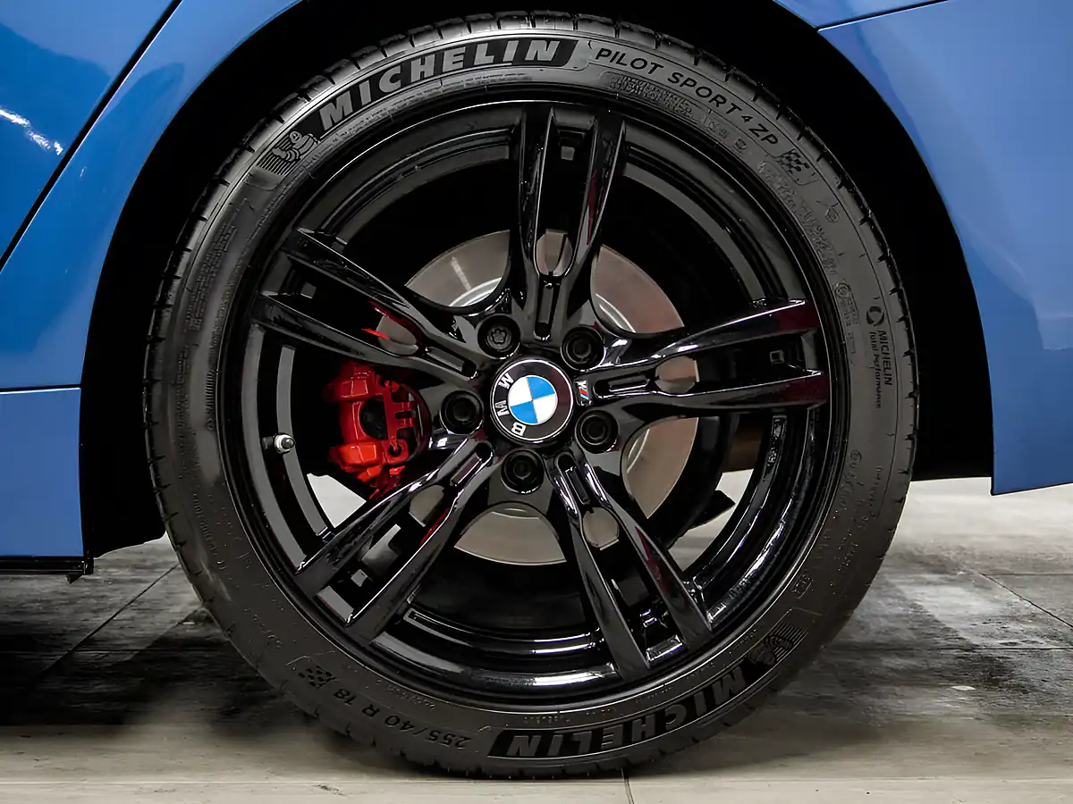 Used 2019 BMW 4 Series M Sport Estoril Blue - Interior and Exterior details 10