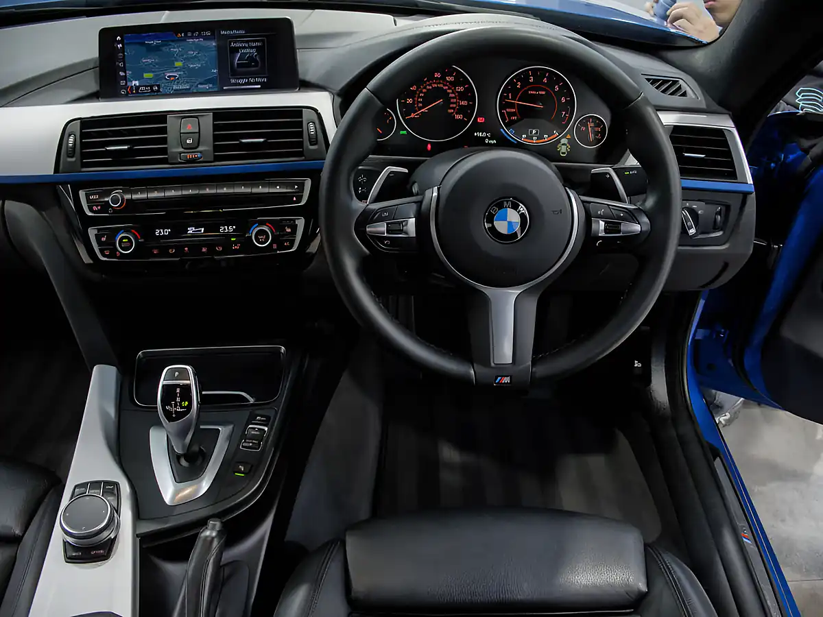 Used 2019 BMW 4 Series M Sport Estoril Blue - Interior and Exterior details 12