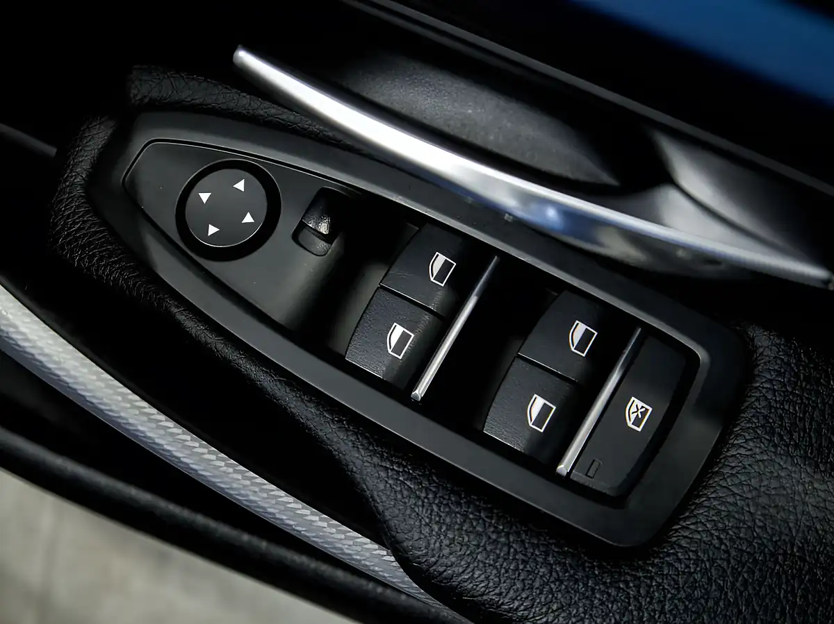 Used 2019 BMW 4 Series M Sport Estoril Blue - Interior and Exterior details 15