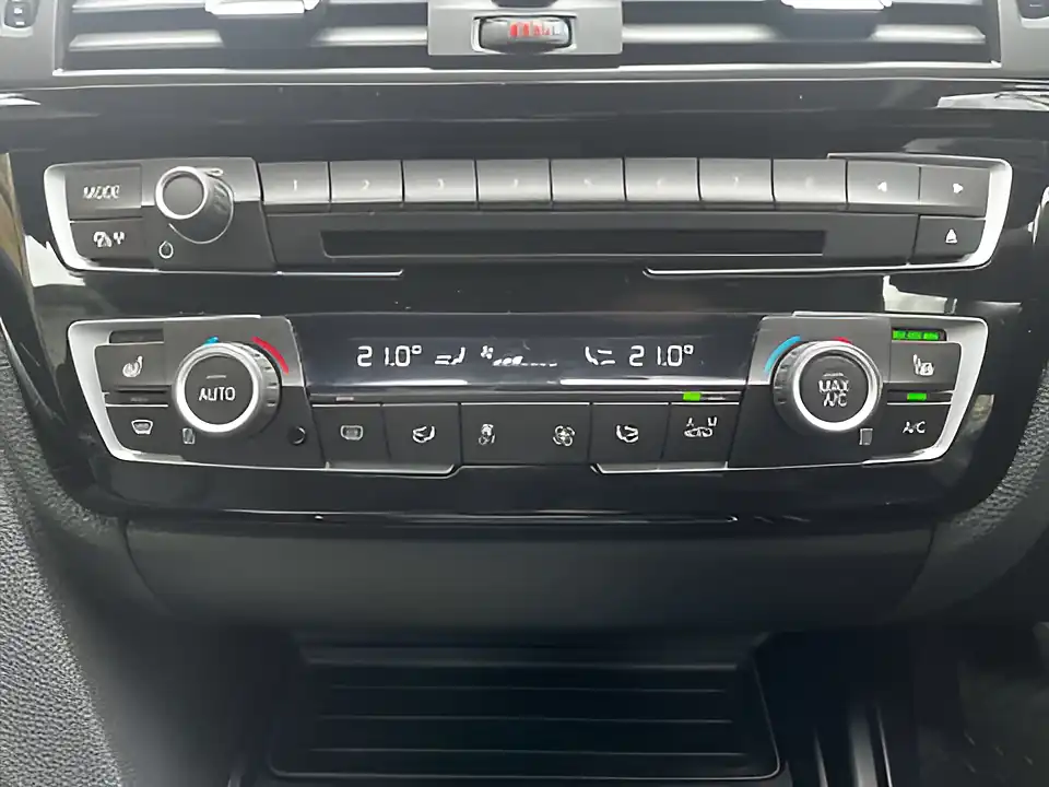 Used 2019 BMW 4 Series M Sport Snapper Rocks - Interior and Exterior details 17