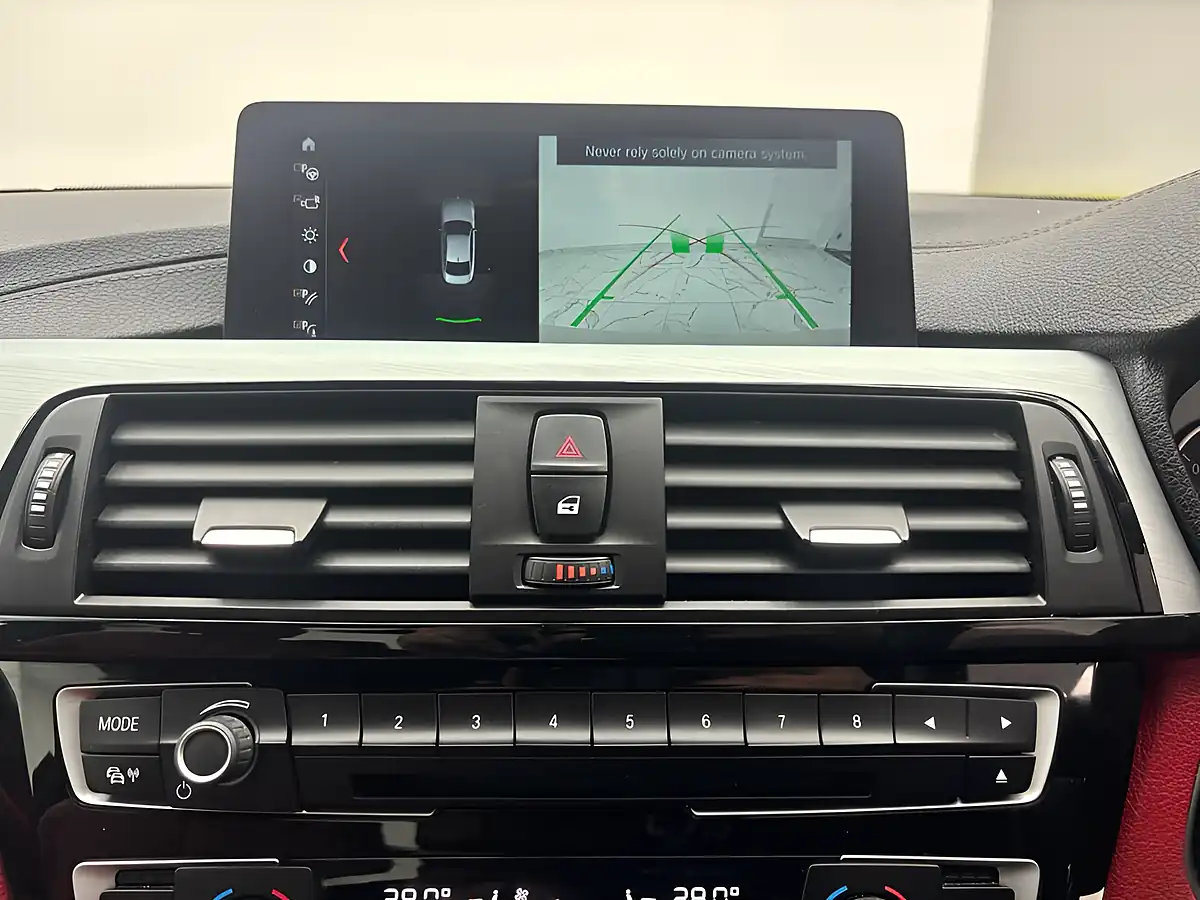 Used 2019 BMW 4 Series M Sport White - Interior and Exterior details 13