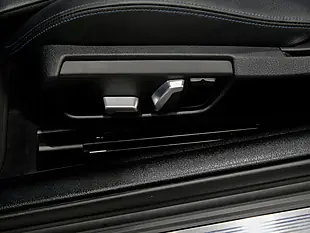 Used 2019 BMW 4 Series M Sport White - Interior and Exterior details 16