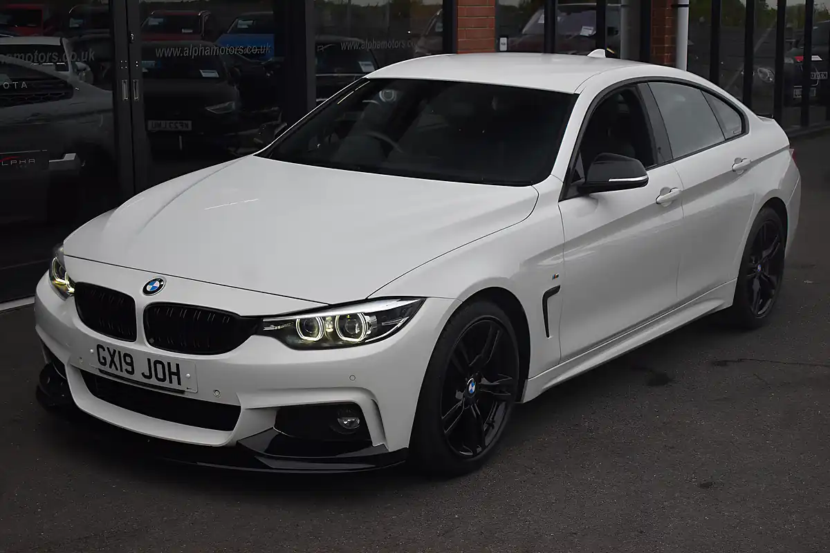 Used 2019 BMW 420i M Sport Alpine White - Interior and Exterior details 10