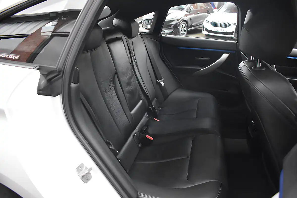Used 2019 BMW 420i M Sport Alpine White - Interior and Exterior details 12