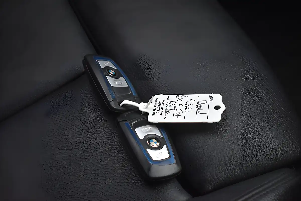 Used 2019 BMW 420i M Sport Alpine White - Interior and Exterior details 18