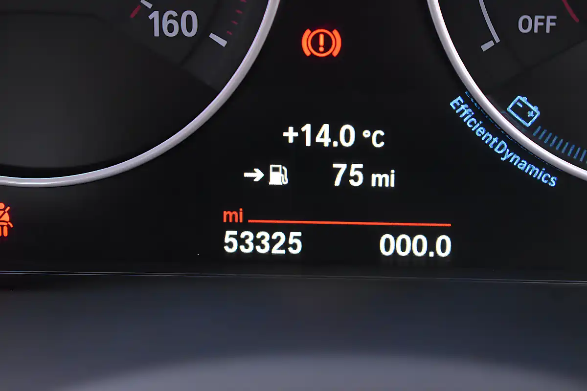 Used 2019 BMW 420i M Sport Alpine White - Interior and Exterior details 9