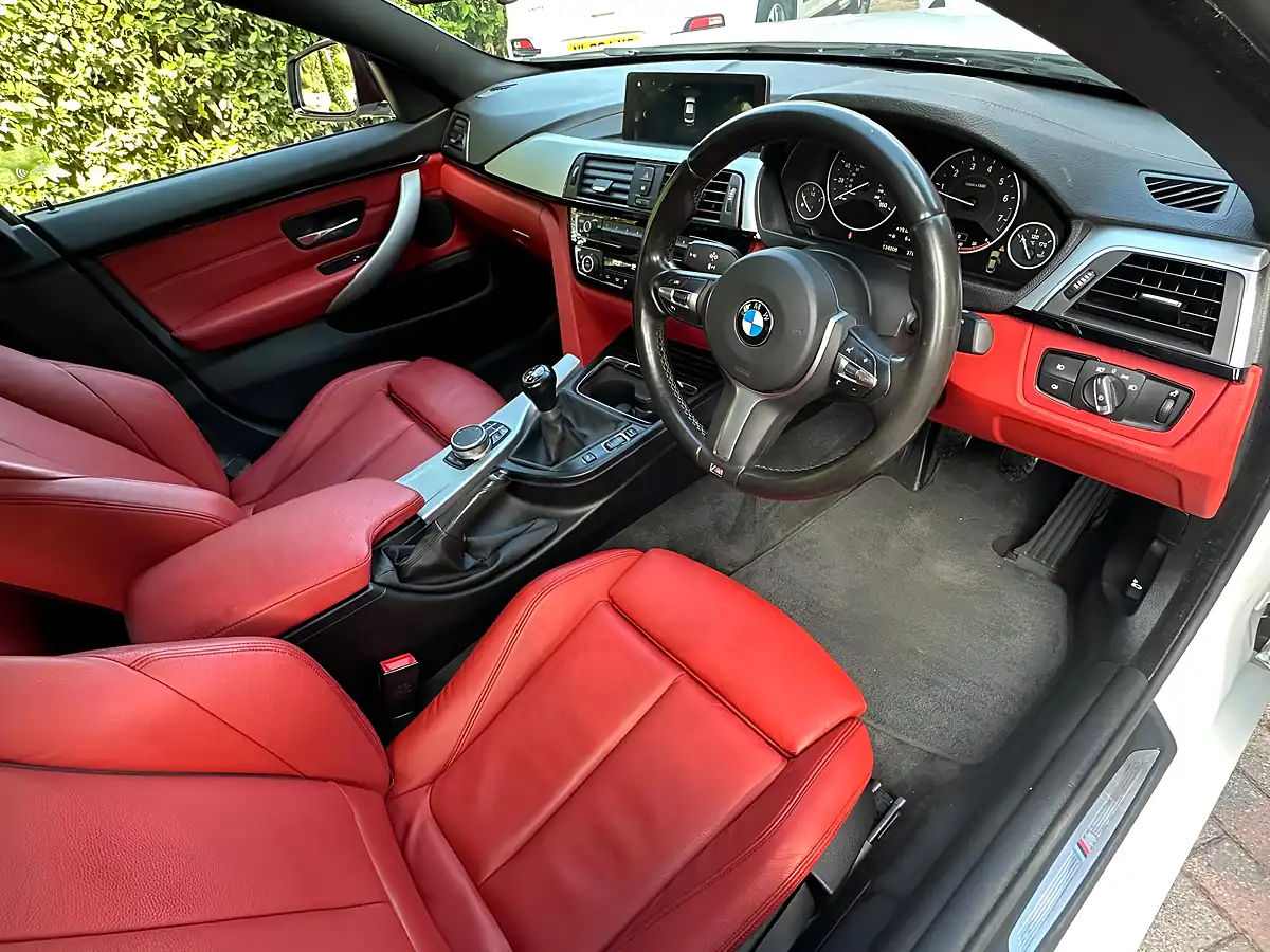 Used 2019 BMW 420i M Sport White - Interior and Exterior details 9