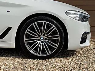 Used 2019 BMW 5 Series M Sport Alpine White - Interior and Exterior details 11