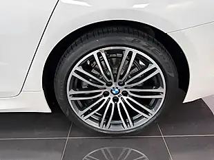 Used 2019 BMW 5 Series M Sport Alpine White - Interior and Exterior details 13