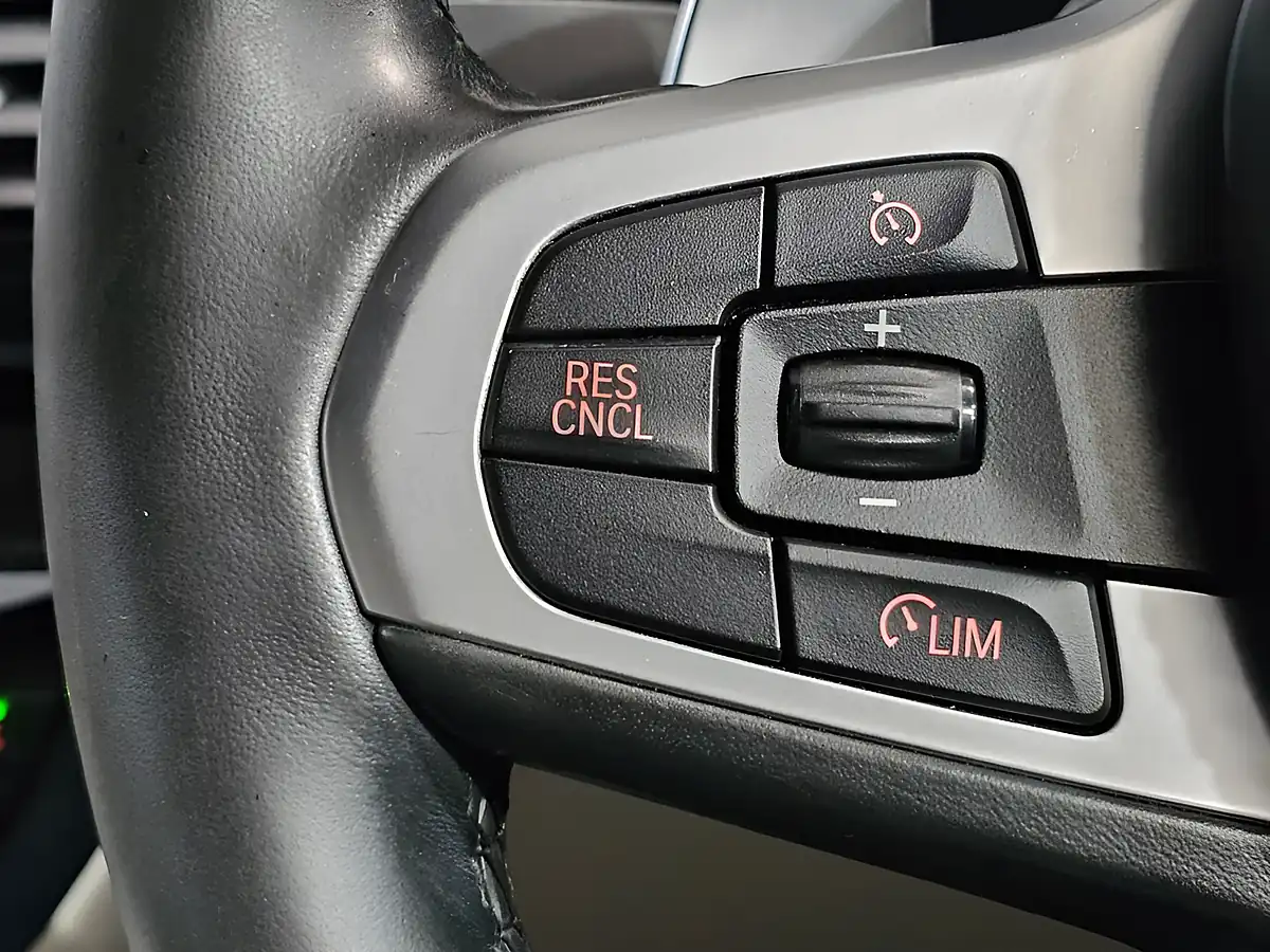 Used 2019 BMW 5 Series M Sport Black - Interior and Exterior details 15