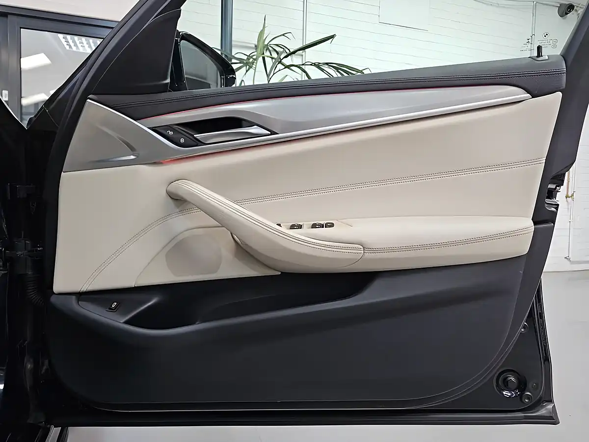 Used 2019 BMW 5 Series M Sport Black - Interior and Exterior details 18