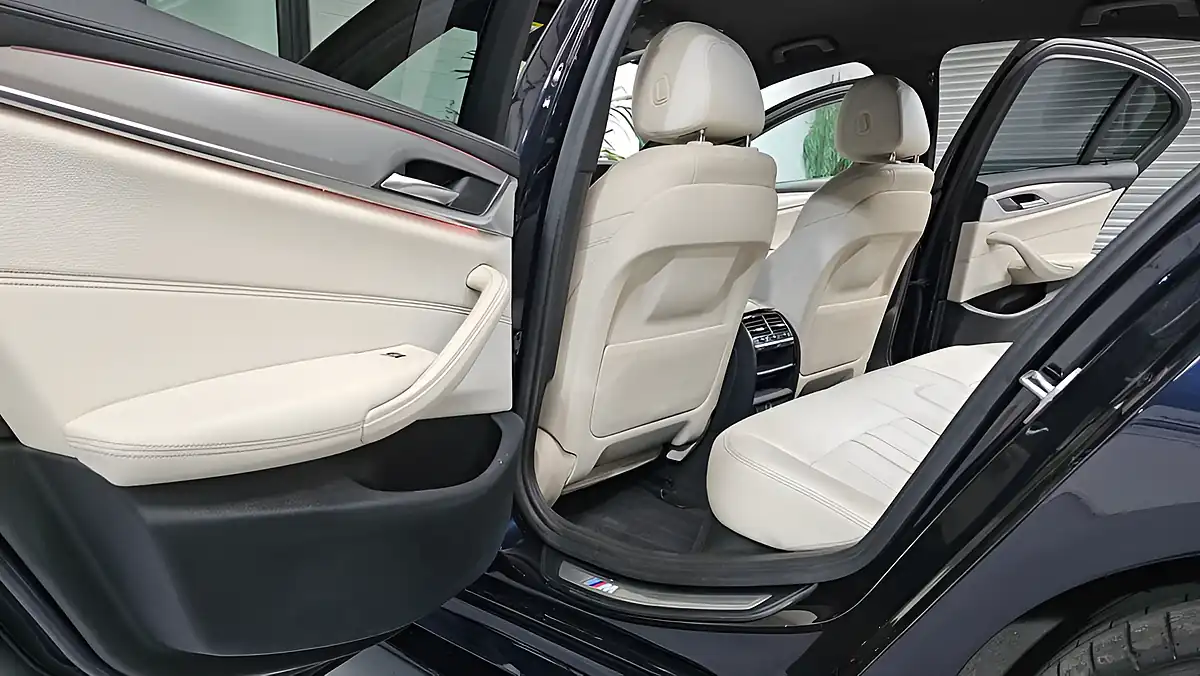 Used 2019 BMW 5 Series M Sport Black - Interior and Exterior details 19