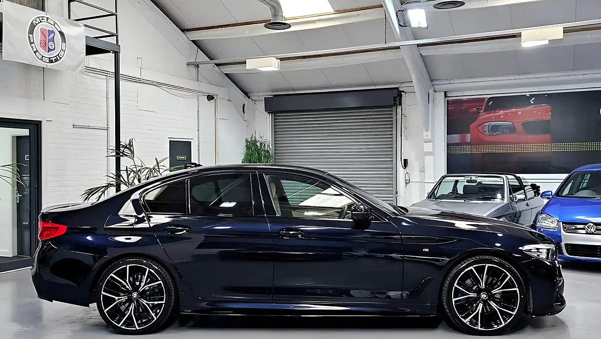 Used 2019 BMW 5 Series M Sport Black - Interior and Exterior details 5