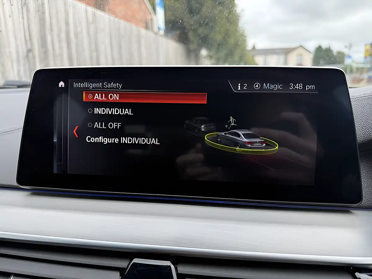 Used 2019 BMW 5 Series M Sport Black - Interior and Exterior details 16