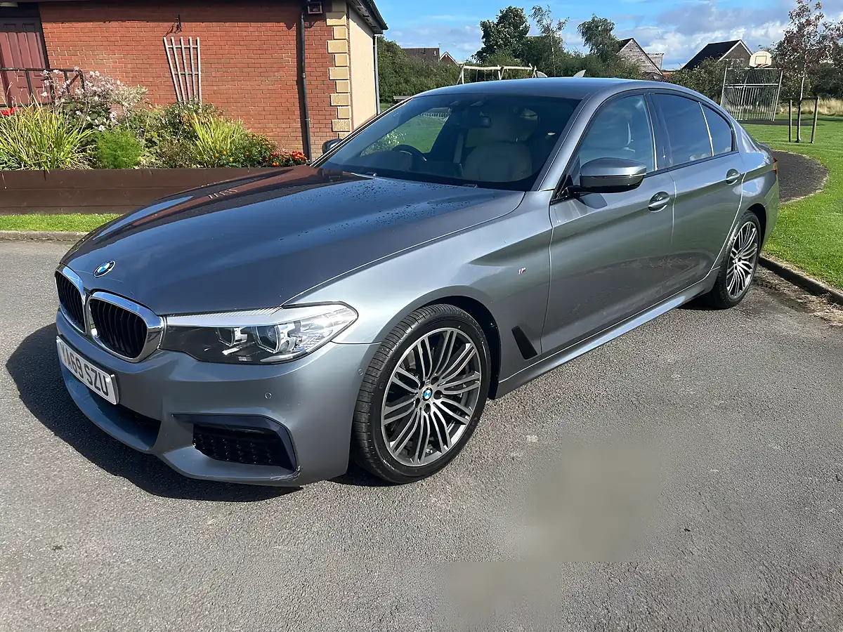 Used 2019 BMW 5 Series M Sport Blue - Interior and Exterior details 4