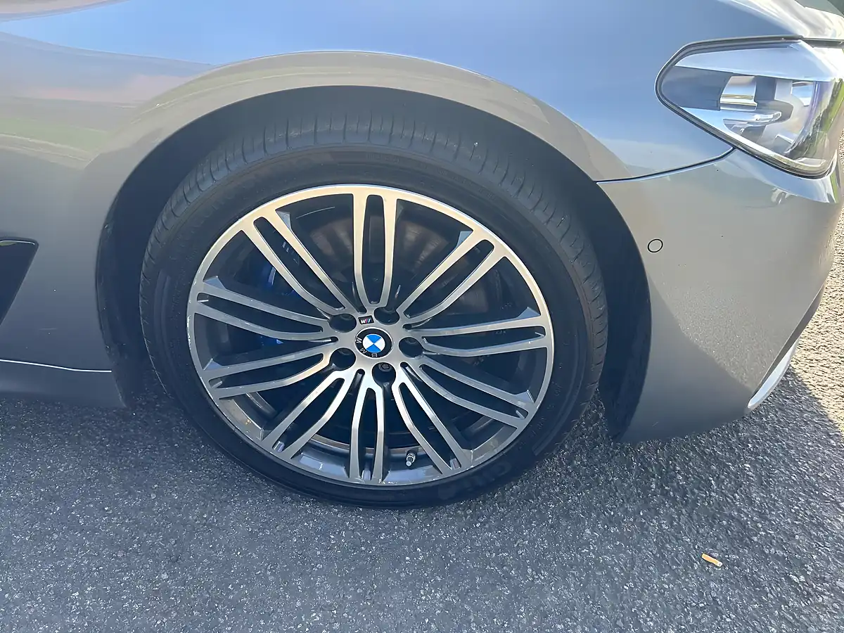 Used 2019 BMW 5 Series M Sport Blue - Interior and Exterior details 8
