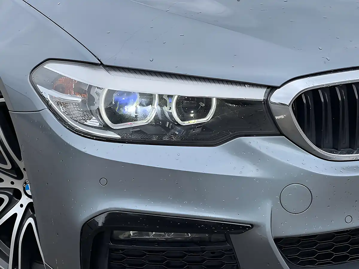 Used 2019 BMW 5 Series M Sport Bluestone - Interior and Exterior details 15