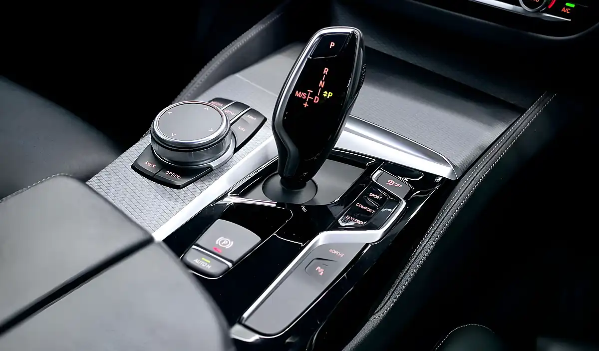 Used 2019 BMW 5 Series M Sport Bluestone - Interior and Exterior details 18