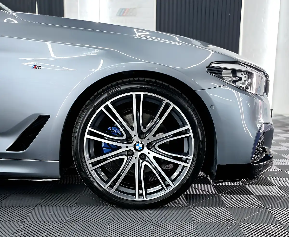 Used 2019 BMW 5 Series M Sport Bluestone - Interior and Exterior details 13