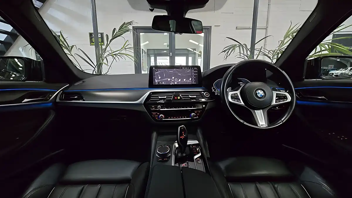 Used 2019 BMW 5 Series M Sport Mediterranean Blue - Interior and Exterior details 13