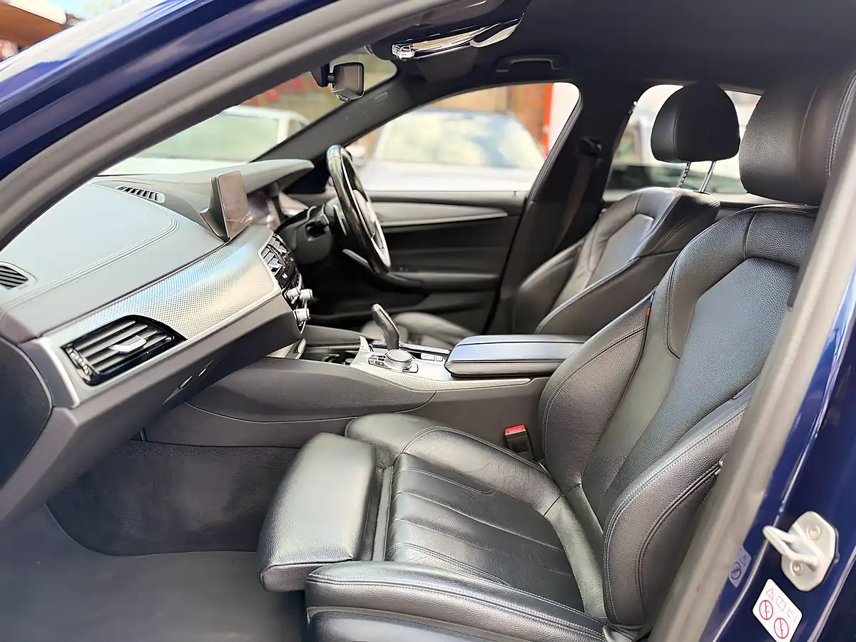 Used 2019 BMW 5 Series M Sport Mediterranean Blue - Interior and Exterior details 15