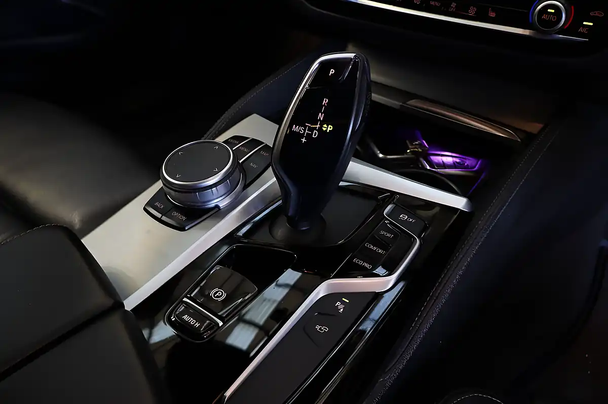 Used 2019 BMW 5 Series M Sport Sophisto Grey Xirallic - Interior and Exterior details 16