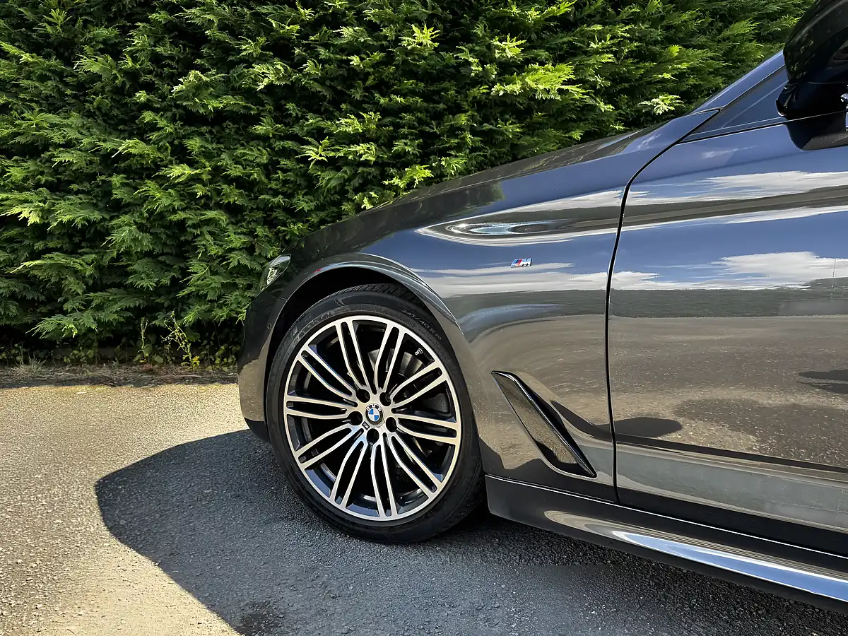 Used 2019 BMW 5 Series M Sport Touring Grey - Interior and Exterior details 10