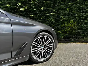 Used 2019 BMW 5 Series M Sport Touring Grey - Interior and Exterior details 9