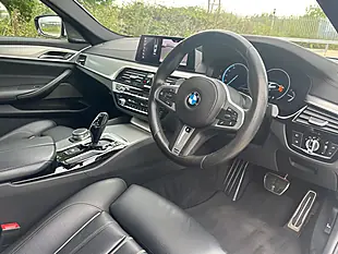 Used 2019 BMW 5 Series M Sport White - Interior and Exterior details 11
