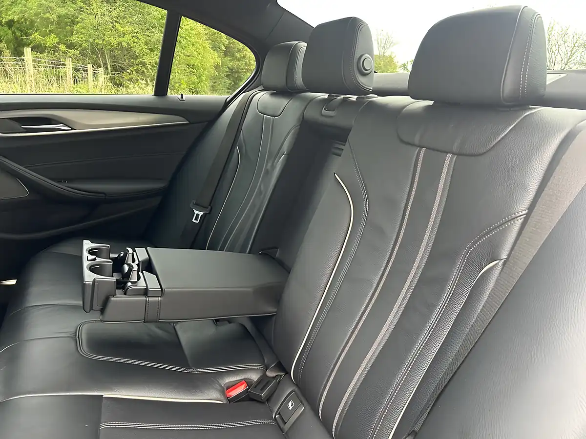 Used 2019 BMW 5 Series M Sport White - Interior and Exterior details 20