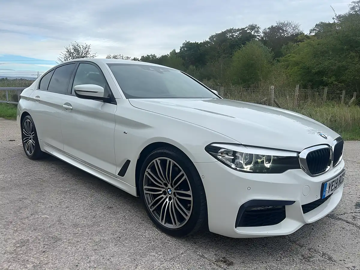 Used 2019 BMW 5 Series M Sport White - Interior and Exterior details 9