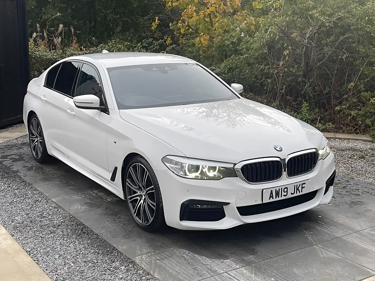 Used 2019 BMW 5 Series M Sport White - Interior and Exterior details 12
