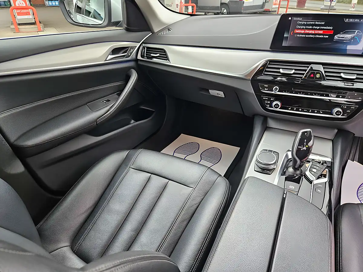Used 2019 BMW 5 Series Se Glacier Silver - Interior and Exterior details 10