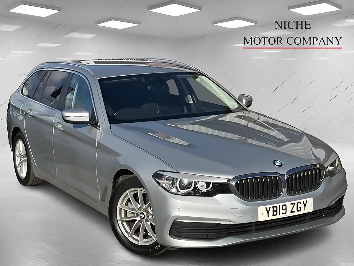 Used 2019 BMW 5 Series Se Silver - Interior and Exterior details 8