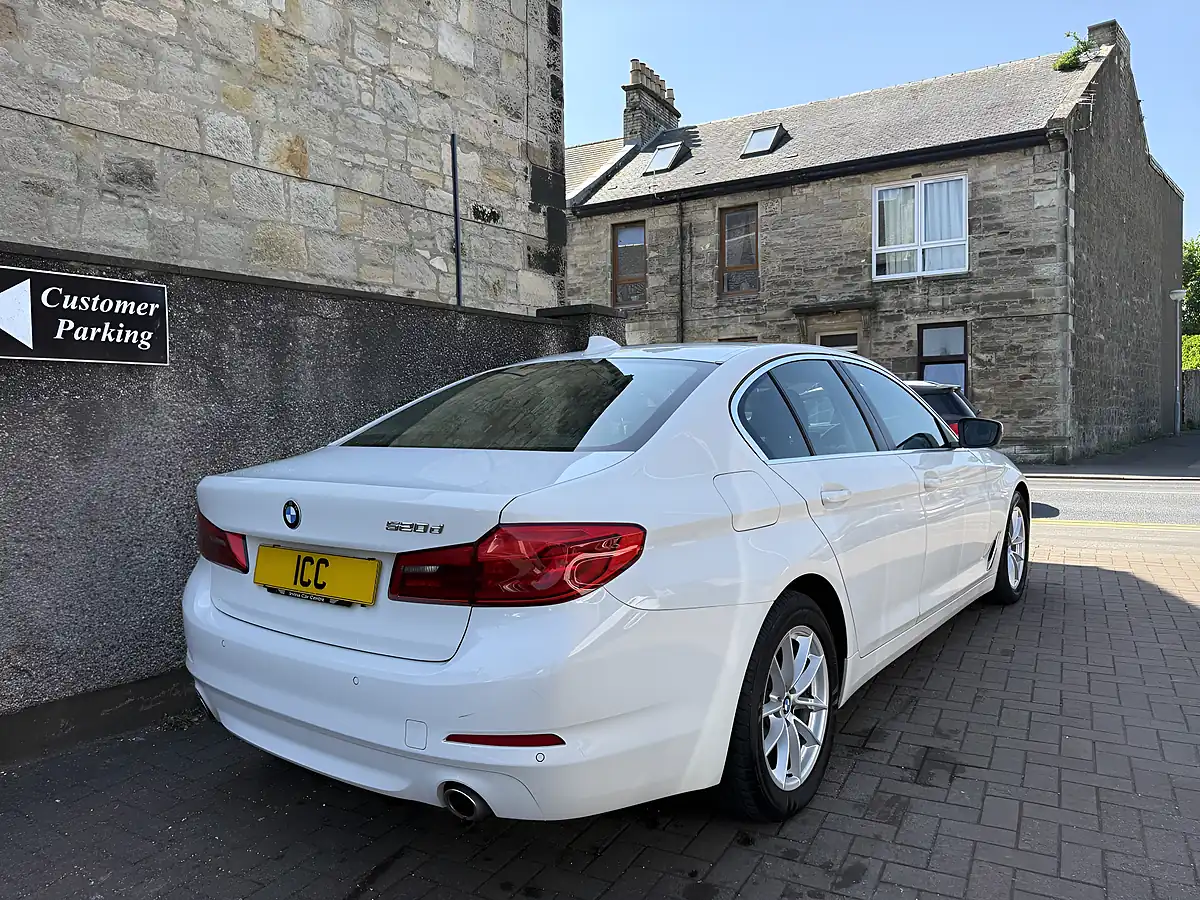 Used 2019 BMW 5 Series Se White - Interior and Exterior details 2
