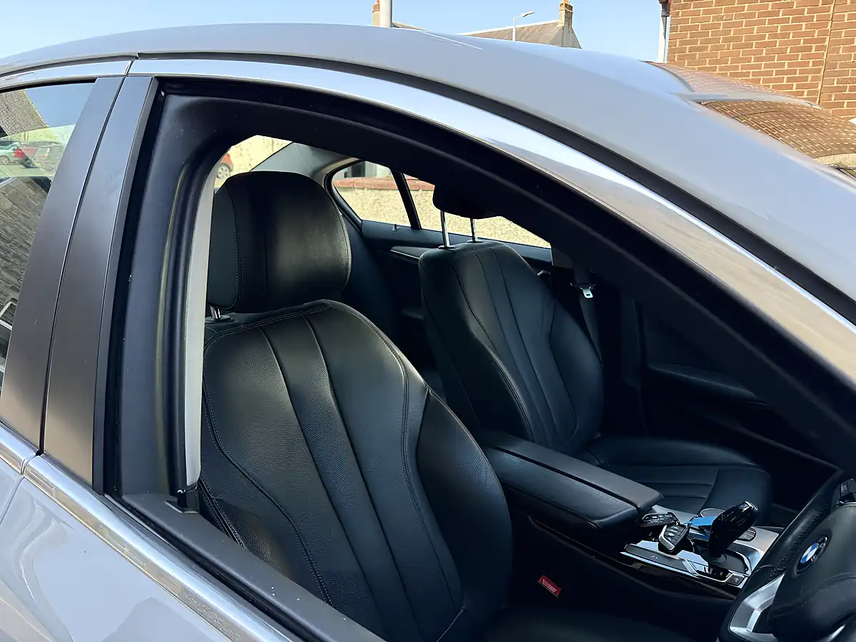 Used 2019 BMW 5 Series Se White - Interior and Exterior details 6