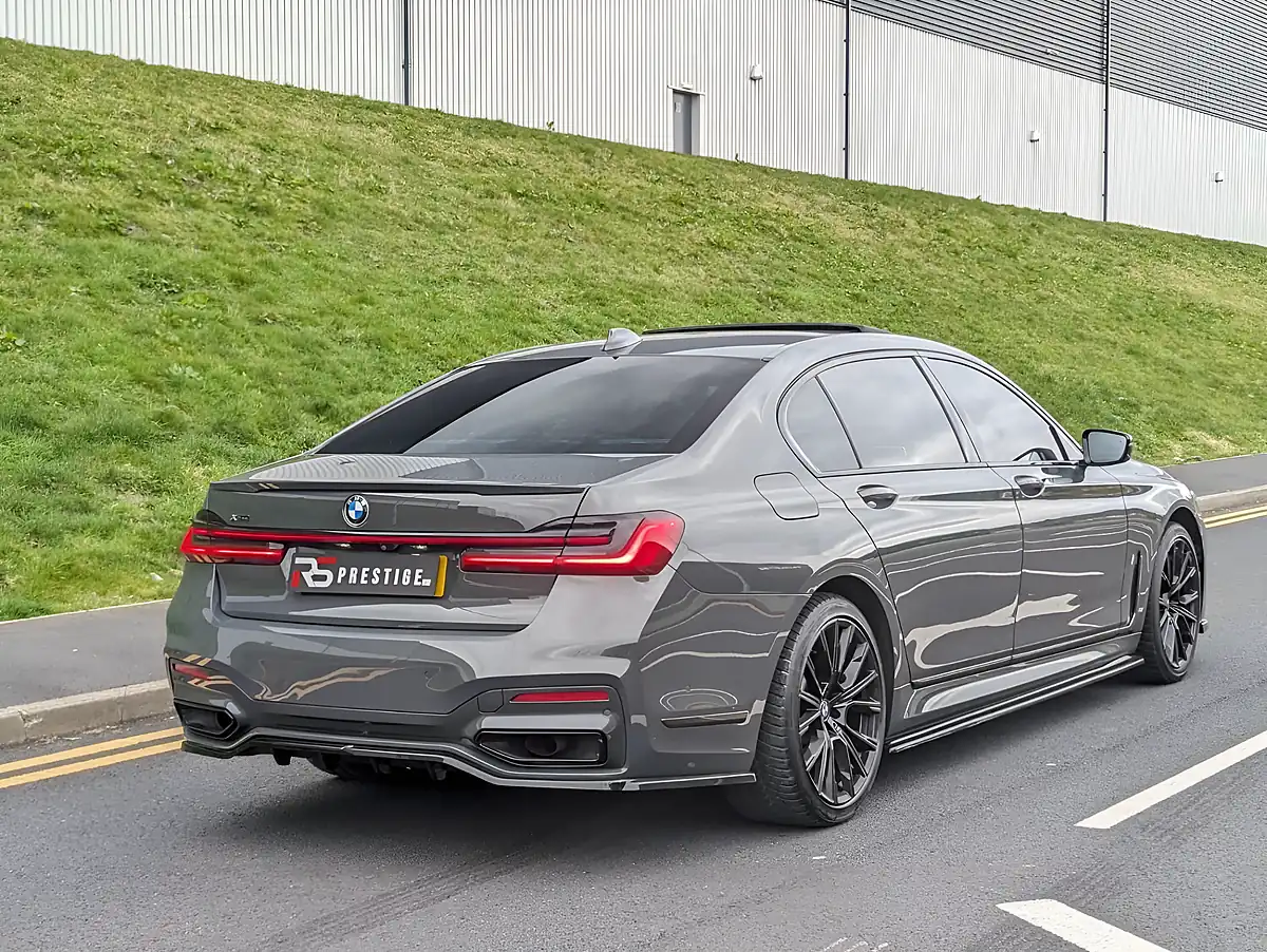 Used 2019 BMW 7 Series M Sport Grey - Interior and Exterior details 10