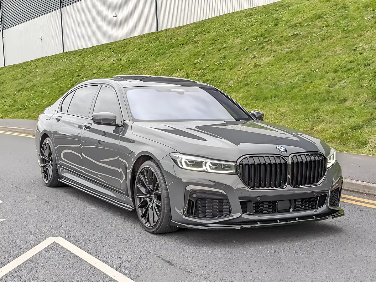 Used 2019 BMW 7 Series M Sport Grey - Interior and Exterior details 11
