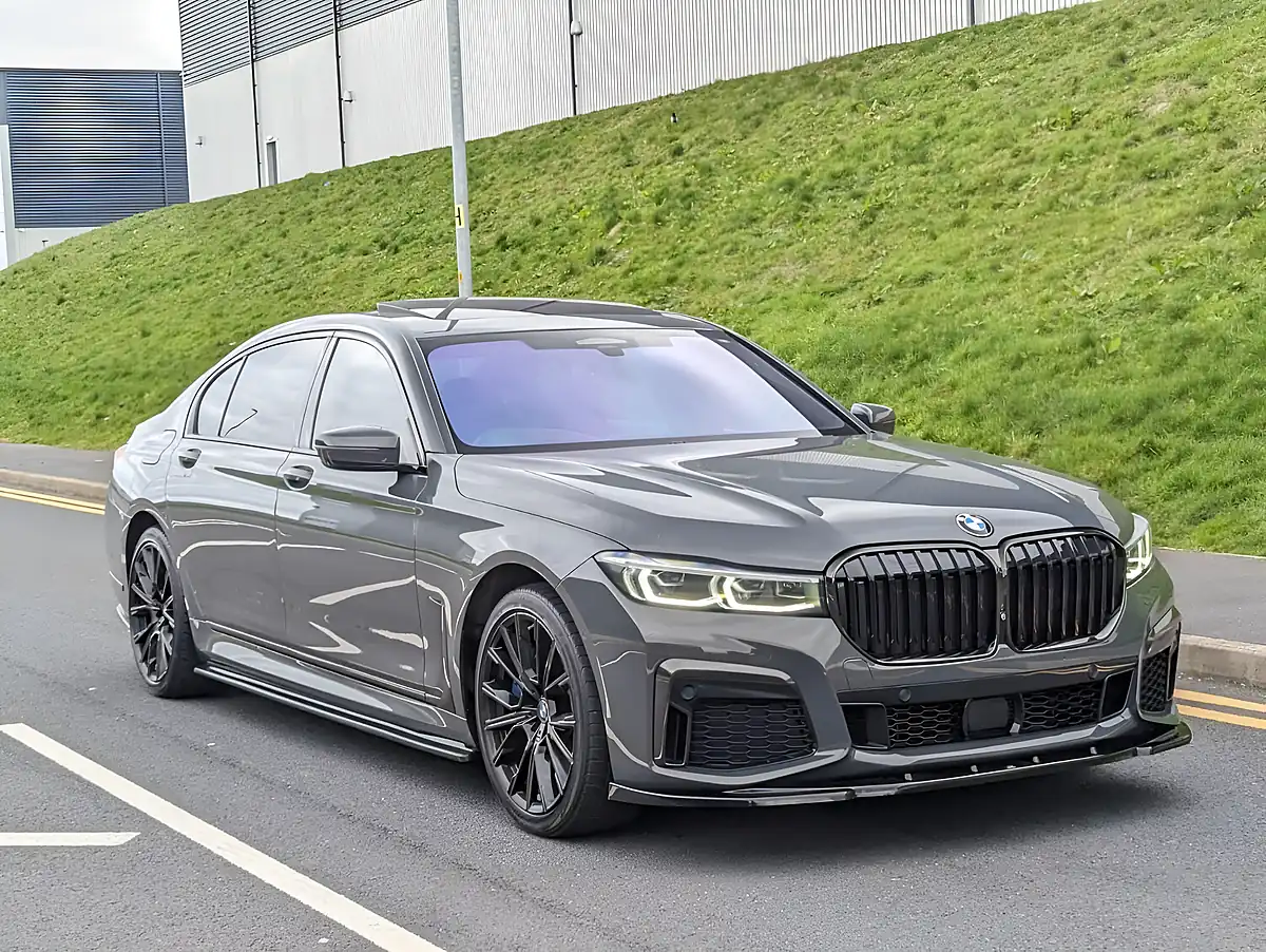 Used 2019 BMW 7 Series M Sport Grey - Interior and Exterior details 13