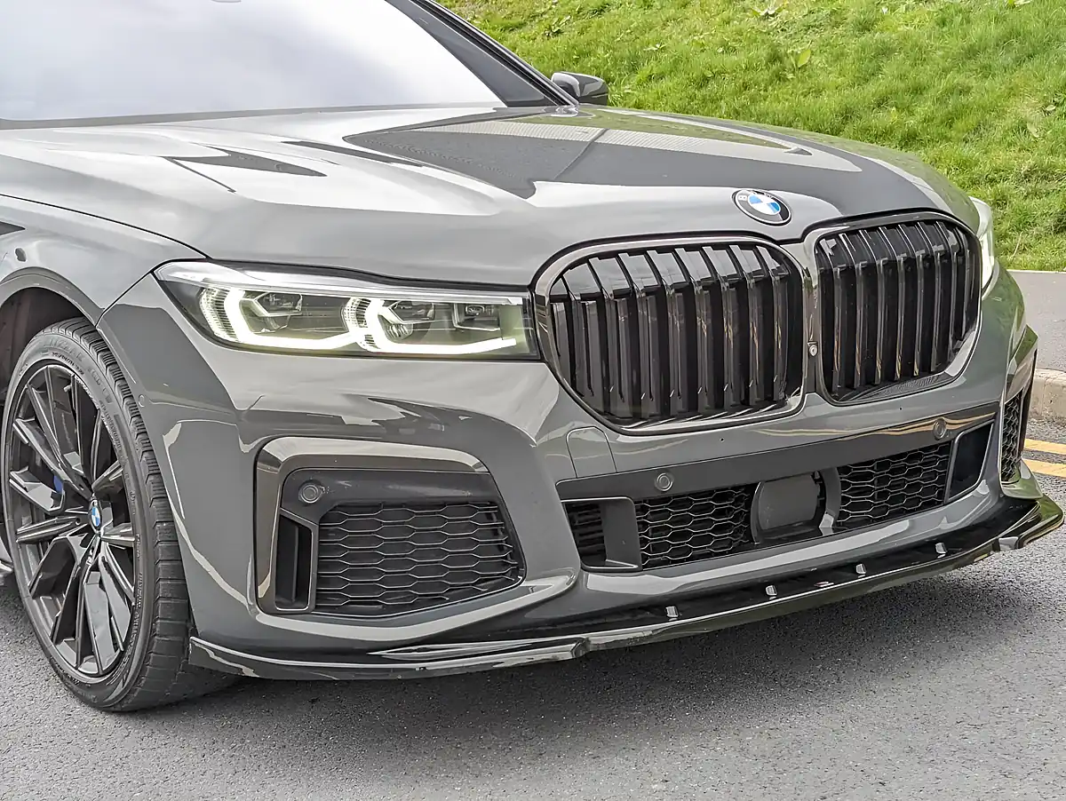 Used 2019 BMW 7 Series M Sport Grey - Interior and Exterior details 14