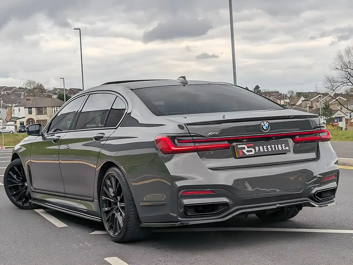 Used 2019 BMW 7 Series M Sport Grey - Interior and Exterior details 7
