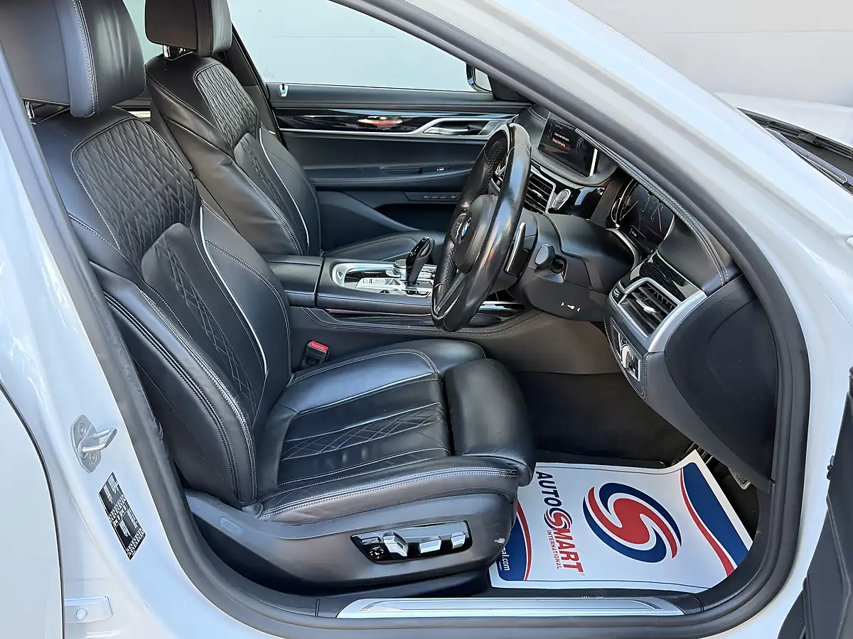 Used 2019 BMW 7 Series M Sport White - Interior and Exterior details 11