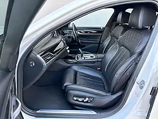 Used 2019 BMW 7 Series M Sport White - Interior and Exterior details 14