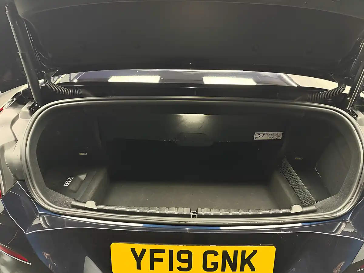 Used 2019 BMW 8 Series Black - Interior and Exterior details 17