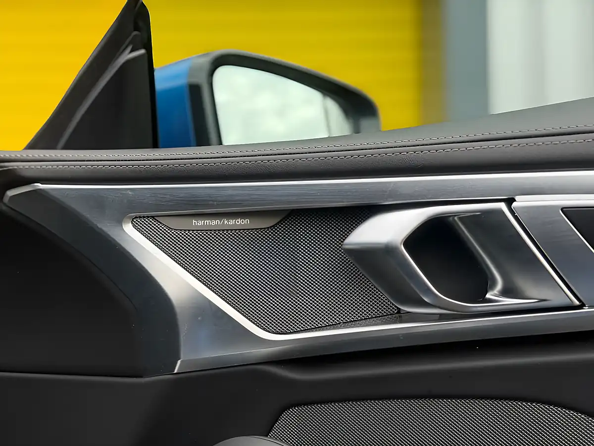 Used 2019 BMW 8 Series M Sport Sonic Speed Blue - Interior and Exterior details 16